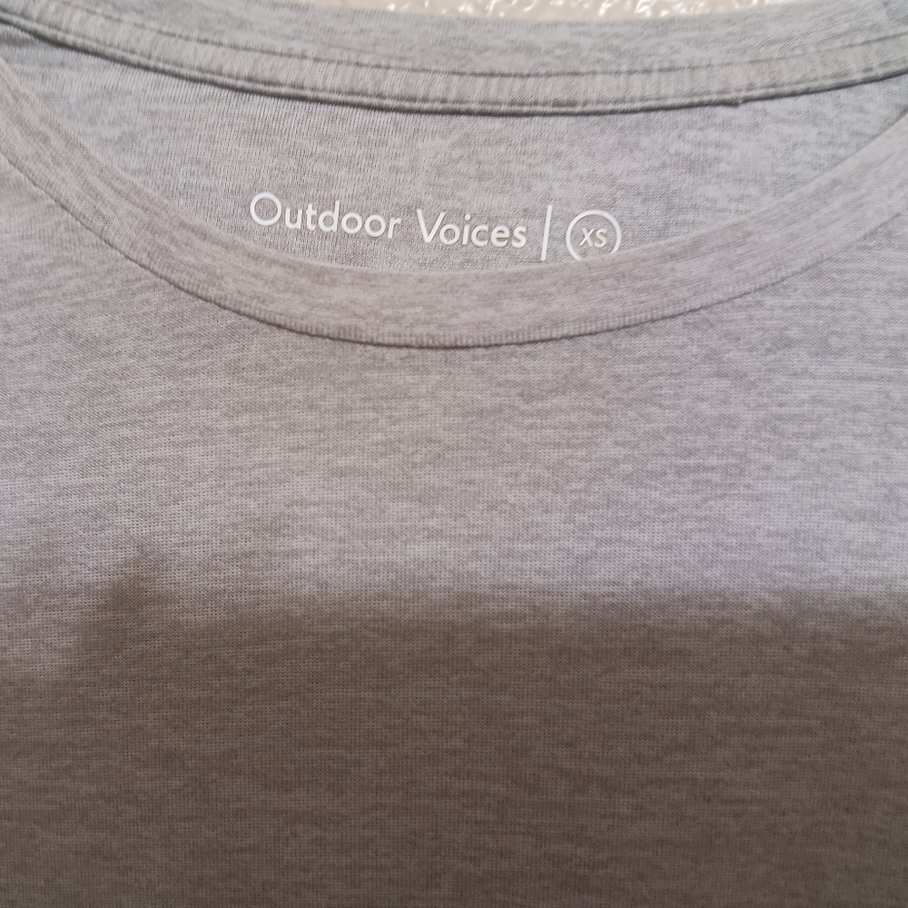 Outdoor Voices Heather Gray Short Sleeve Tee Top View 4